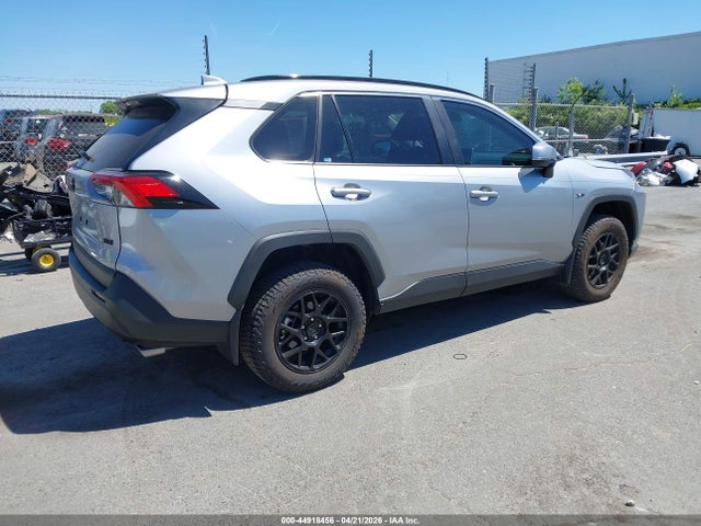 2025 Toyota Rav4 Xle მანქანა იყიდება აუქციონზე, vin: 2T3W1RFV5SC337102, აუქციონის ნომერი: 44918456