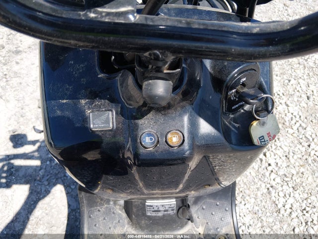 JH2AF5815GK401580 Honda NPS50