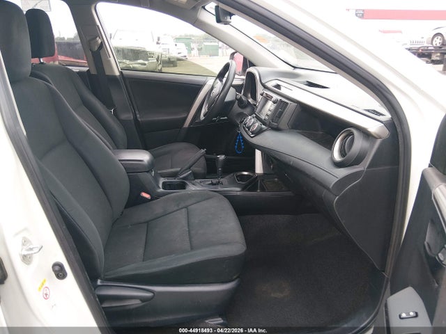 44918493 :رقم المزاد ، JTMBFREV3JJ261022 vin ، 2018 Toyota Rav4 Le مزاد بيع