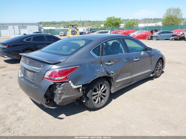 2015 Nissan Altima 2.5 S მანქანა იყიდება აუქციონზე, vin: 1N4AL3AP7FN360568, აუქციონის ნომერი: 44918498