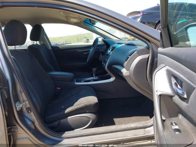 2015 Nissan Altima 2.5 S მანქანა იყიდება აუქციონზე, vin: 1N4AL3AP7FN360568, აუქციონის ნომერი: 44918498