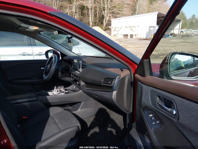 44918500 :رقم المزاد ، 5N1BT3BB2PC775677 vin ، 2023 Nissan Rogue Sv Intelligent Awd مزاد بيع