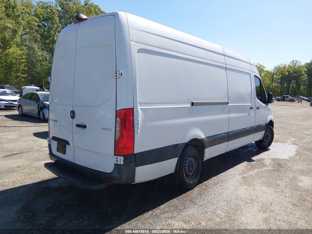 44918518 :رقم المزاد ، W1W40CHY3MT053751 vin ، 2021 Mercedes-benz Sprinter 2500 High Roof I4 مزاد بيع