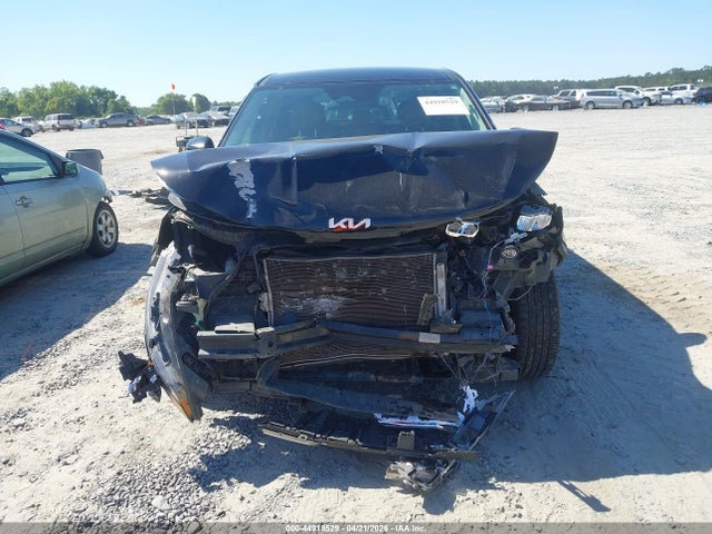 Продажа на аукционе авто 2022 Kia Carnival Mpv Lx Seat Package, vin: KNDNB4H33N6123267, номер лота: 44918529