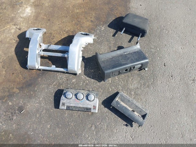 5TFEY5F15FX188171 Toyota Tundra Sr5 5.7l V8