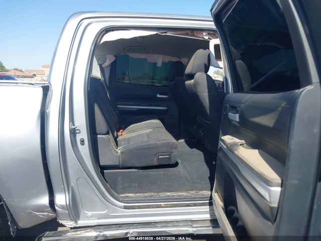 5TFEY5F15FX188171 Toyota Tundra Sr5 5.7l V8