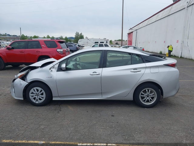 Продажа на аукционе авто 2016 Toyota Prius Two, vin: JTDKBRFU1G3521643, номер лота: 44918614