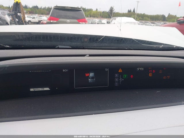 Продажа на аукционе авто 2016 Toyota Prius Two, vin: JTDKBRFU1G3521643, номер лота: 44918614