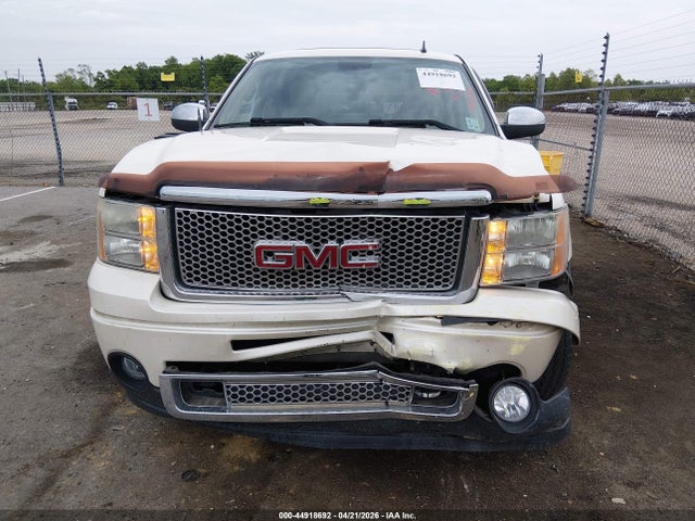 2013 Gmc Sierra 1500 Denali მანქანა იყიდება აუქციონზე, vin: 3GTP1XE26DG117968, აუქციონის ნომერი: 44918692