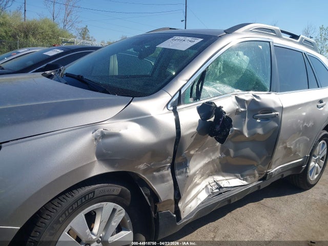 44918750 :رقم المزاد ، 4S4BSAHC3K3292697 vin ، 2019 Subaru Outback 2.5i Premium مزاد بيع