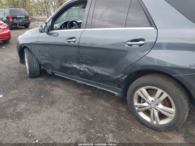 44918766 :رقم المزاد ، 4JGDA5HB0FA581452 vin ، 2015 Mercedes-benz Ml 350 4matic مزاد بيع