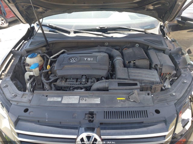 2015 Volkswagen Passat 1.8t S მანქანა იყიდება აუქციონზე, vin: 1VWAS7A38FC046387, აუქციონის ნომერი: 44918771