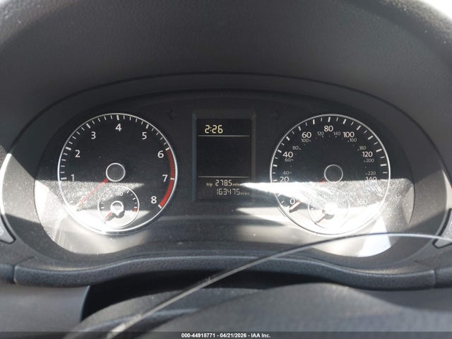 2015 Volkswagen Passat 1.8t S მანქანა იყიდება აუქციონზე, vin: 1VWAS7A38FC046387, აუქციონის ნომერი: 44918771