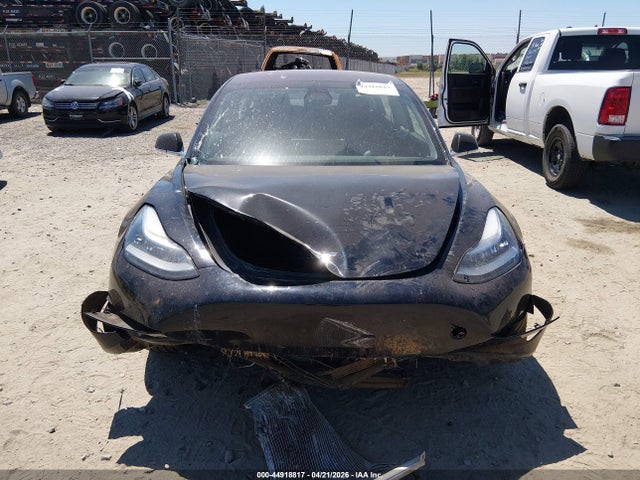 Tesla Model 3 Long Range/performance 2018 5YJ3E1EB9JF089682 Image 13