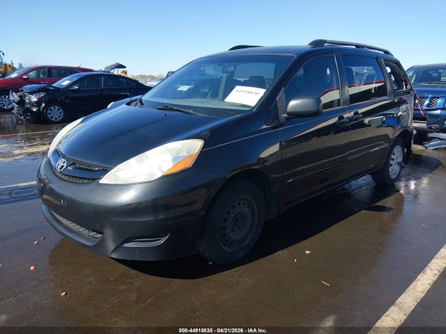 Aukcja sprzedaży 2010 Toyota Sienna Le, vin: 5TDKK4CC1AS315825, numer aukcji: 44918830