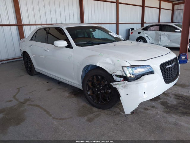 44918853 :رقم المزاد ، 2C3CCAGG4GH136364 vin ، 2016 Chrysler 300 300s مزاد بيع