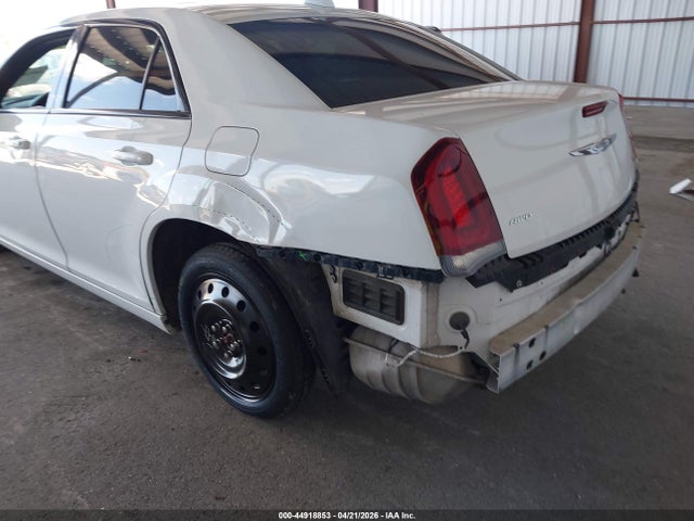 44918853 :رقم المزاد ، 2C3CCAGG4GH136364 vin ، 2016 Chrysler 300 300s مزاد بيع