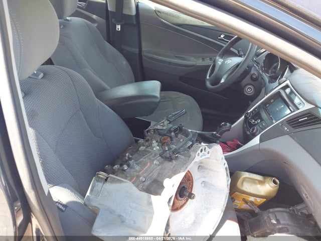 2013 Hyundai Sonata Gls მანქანა იყიდება აუქციონზე, vin: 5NPEB4AC7DH599455, აუქციონის ნომერი: 44918860