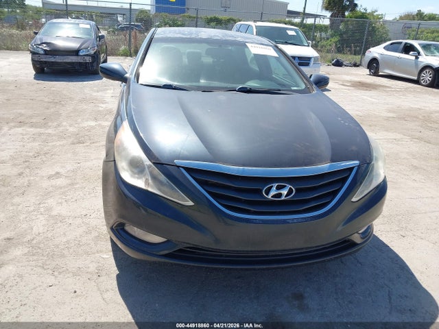 2013 Hyundai Sonata Gls მანქანა იყიდება აუქციონზე, vin: 5NPEB4AC7DH599455, აუქციონის ნომერი: 44918860