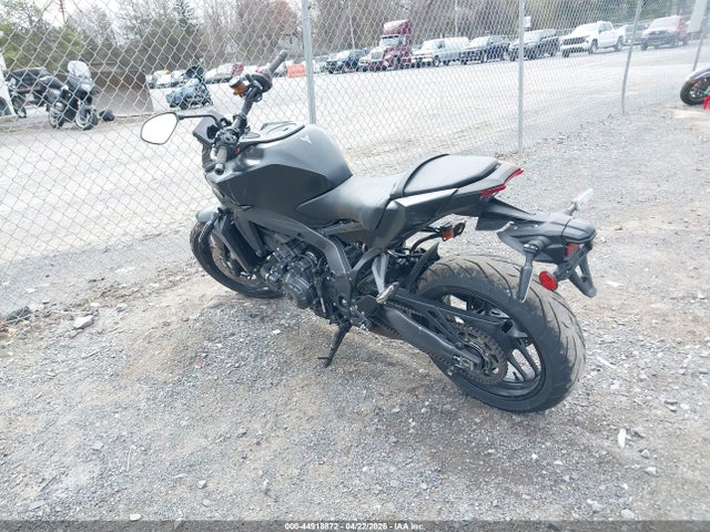 Yamaha MT09 2025 JYARN94E2SA002652 Image 3