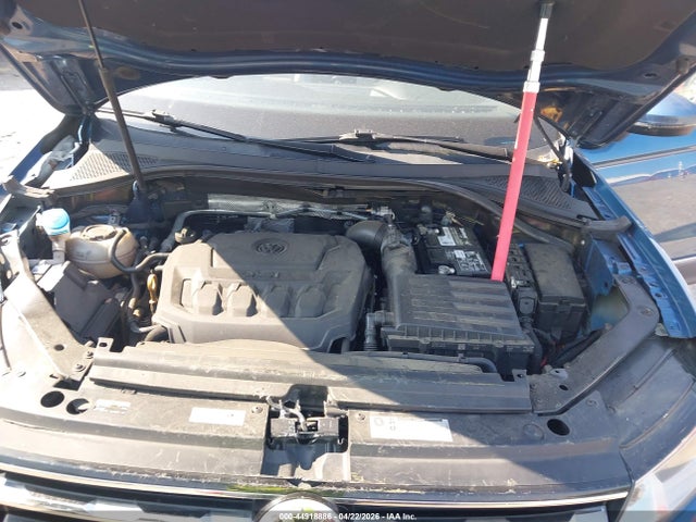 Продаж на аукціоні авто 2018 Volkswagen Tiguan 2.0t Se/2.0t Sel, vin: 3VV3B7AX8JM055162, номер лоту: 44918886