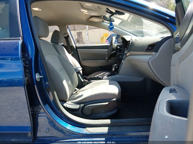 2020 Hyundai Elantra Sel მანქანა იყიდება აუქციონზე, vin: 5NPD84LF4LH572634, აუქციონის ნომერი: 44918895