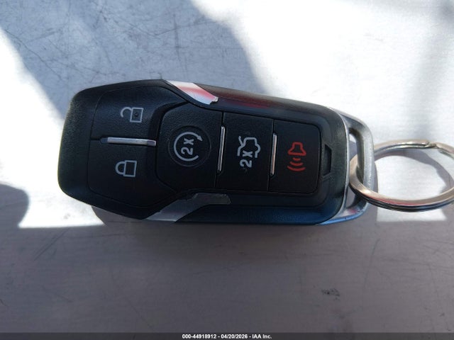 5LMCJ2D98GUJ31381 Lincoln MKC SELECT