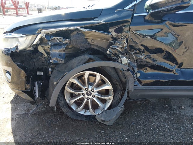 5LMCJ2D98GUJ31381 Lincoln MKC SELECT
