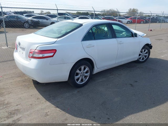 2011 Toyota Camry Le მანქანა იყიდება აუქციონზე, vin: 4T4BF3EK2BR089571, აუქციონის ნომერი: 44918959