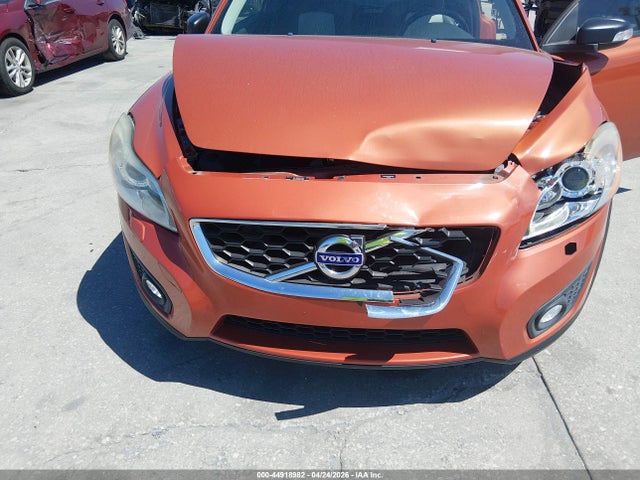 2012 Volvo C30 T5/t5 Platinum/t5 Premier Plus/t5 R-design/t5 R-design Platinum/t5 R-design Premier Plus მანქანა იყიდება აუქციონზე, vin: YV1672MK1C2281922, აუქციონის ნომერი: 44918982