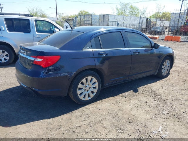 2013 Chrysler 200 Lx მანქანა იყიდება აუქციონზე, vin: 1C3CCBAG9DN726979, აუქციონის ნომერი: 44919000