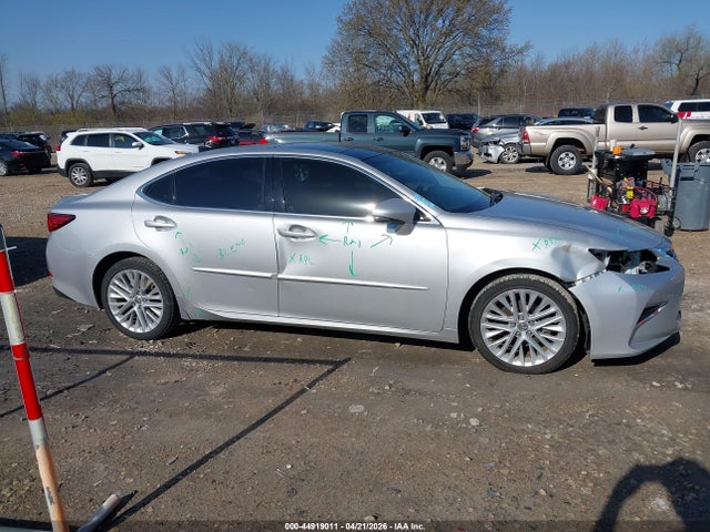 58ABK1GG6GU010955 Lexus ES 350
