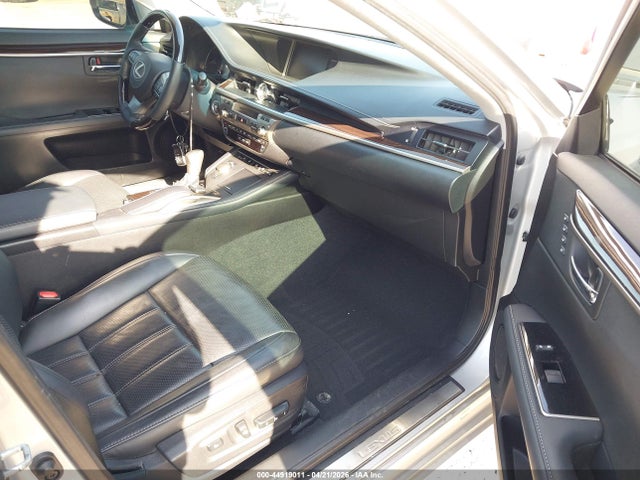 58ABK1GG6GU010955 Lexus ES 350