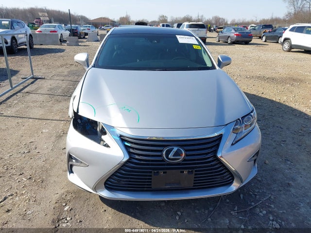 58ABK1GG6GU010955 Lexus ES 350