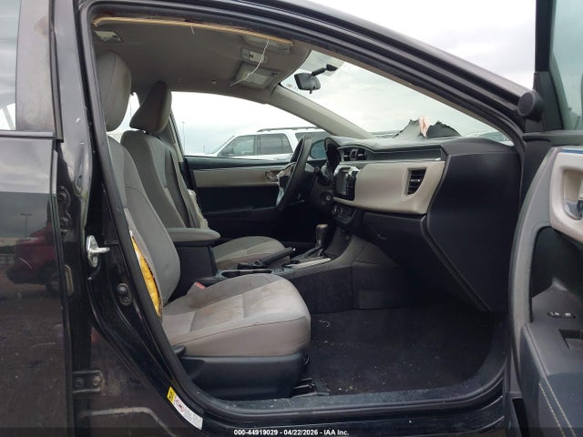 44919029 :رقم المزاد ، 2T1BURHE6FC328703 vin ، 2015 Toyota Corolla Le مزاد بيع