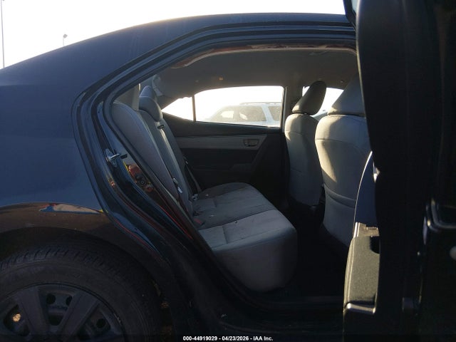 44919029 :رقم المزاد ، 2T1BURHE6FC328703 vin ، 2015 Toyota Corolla Le مزاد بيع