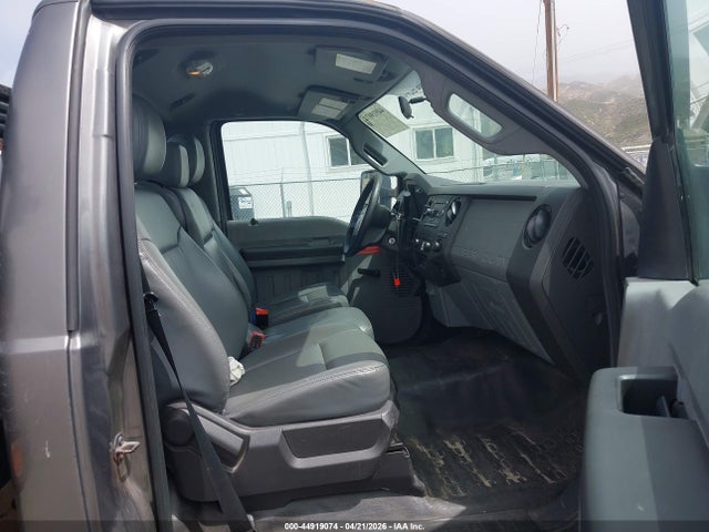 Ford F-450 Chassis Xl 2014 1FDTF4GYXEEA35939 Image 5