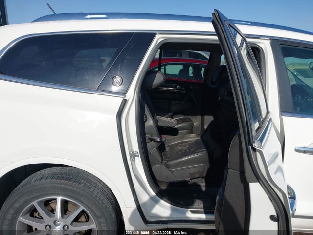 2015 Buick Enclave Leather მანქანა იყიდება აუქციონზე, vin: 5GAKVBKD4FJ216640, აუქციონის ნომერი: 44919096