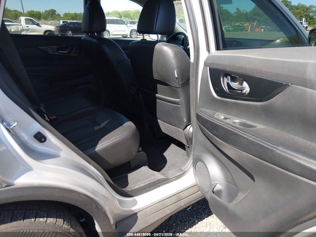 44919099 :رقم المزاد ، 5N1AT2MV6GC864827 vin ، 2016 Nissan Rogue Sl مزاد بيع