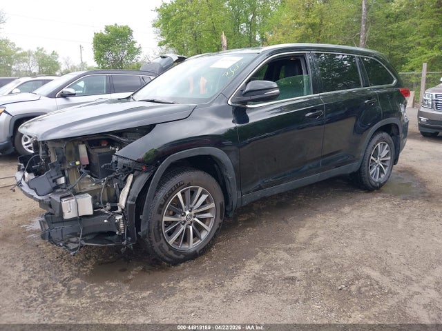 2019 Toyota Highlander Xle მანქანა იყიდება აუქციონზე, vin: 5TDJZRFHXKS612864, აუქციონის ნომერი: 44919189