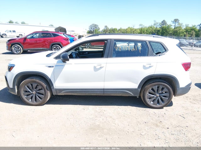 44919217 :رقم المزاد ، 3VV5X7B2XRM025007 vin ، 2024 Volkswagen Taos 1.5t S مزاد بيع