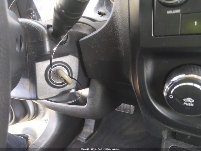 44919228 :رقم المزاد ، 1C4NJPBB4ED618044 vin ، 2014 Jeep Patriot Sport مزاد بيع