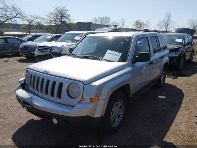44919228 :رقم المزاد ، 1C4NJPBB4ED618044 vin ، 2014 Jeep Patriot Sport مزاد بيع