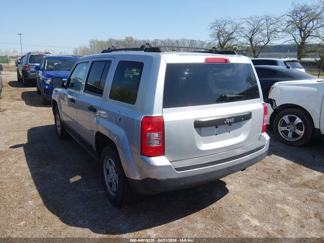 44919228 :رقم المزاد ، 1C4NJPBB4ED618044 vin ، 2014 Jeep Patriot Sport مزاد بيع