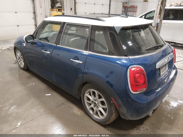 WMWXU1C5XG2A93348 Mini Hardtop Cooper