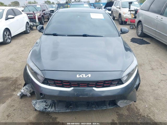 3KPF54AD0PE592649 KIA Forte Gt-line