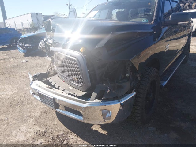 44919253 :رقم المزاد ، 1C6RR7LG8HS538841 vin ، 2017 Ram 1500 Big Horn  4x4 5'7 Box مزاد بيع