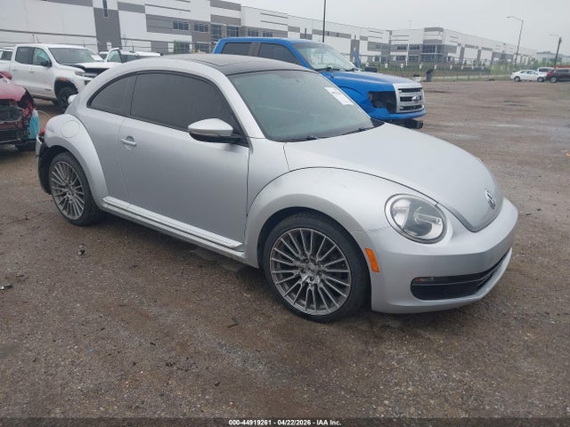 Продаж на аукціоні авто 2014 Volkswagen Beetle 2.5l, vin: 3VWJX7AT0EM629535, номер лоту: 44919261