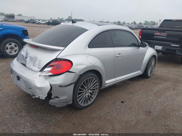 2014 Volkswagen Beetle 2.5l მანქანა იყიდება აუქციონზე, vin: 3VWJX7AT0EM629535, აუქციონის ნომერი: 44919261