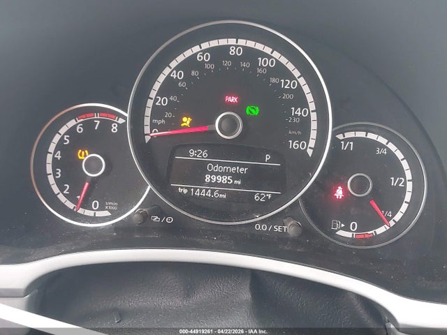 2014 Volkswagen Beetle 2.5l მანქანა იყიდება აუქციონზე, vin: 3VWJX7AT0EM629535, აუქციონის ნომერი: 44919261